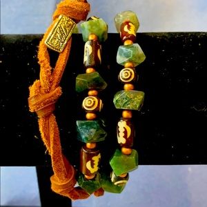 Handmade bracelet, agate and nut beads